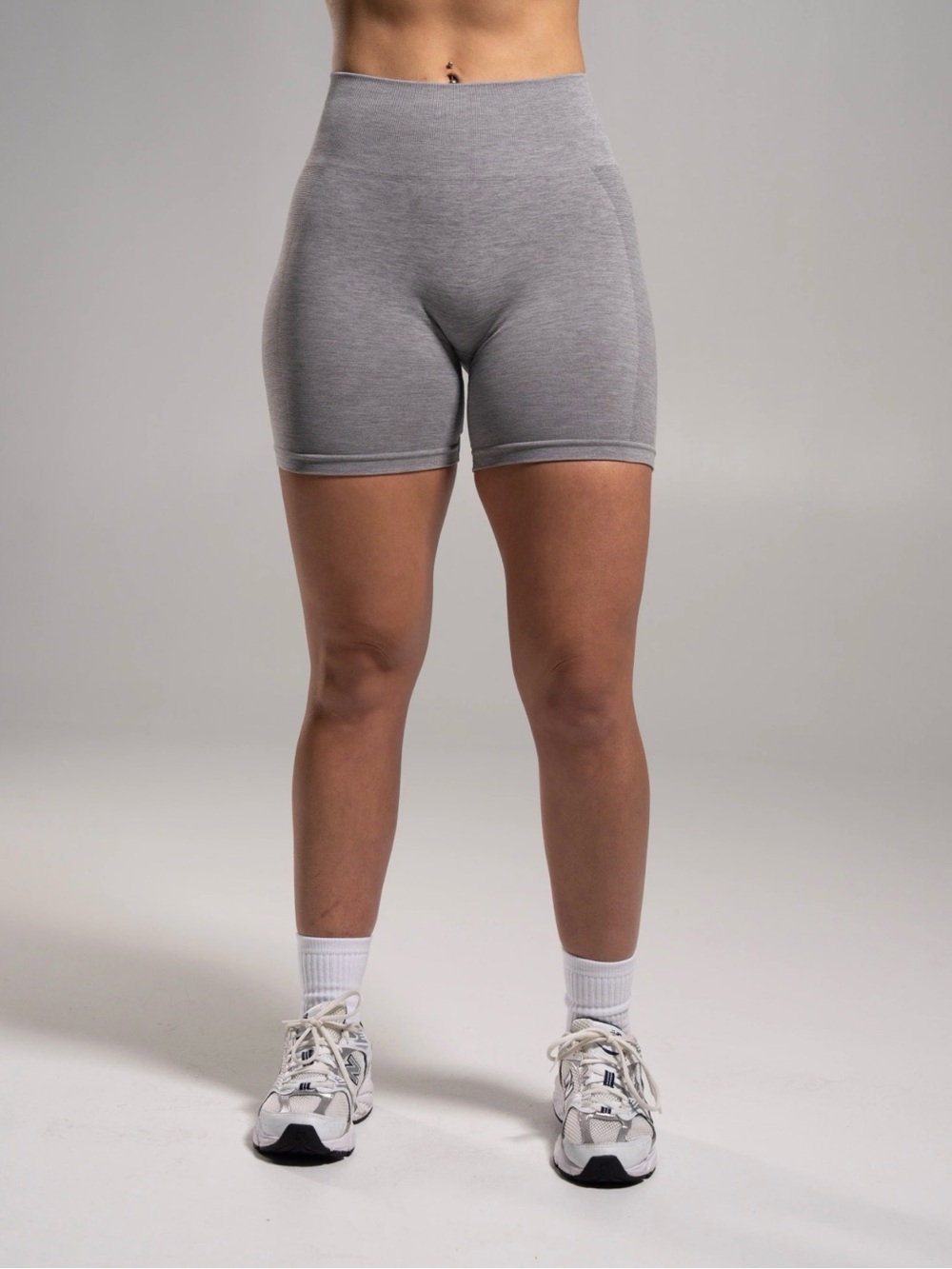 Alphalete High-Rise Light Gray Seamless Bike Shorts - Women’s Size XS
